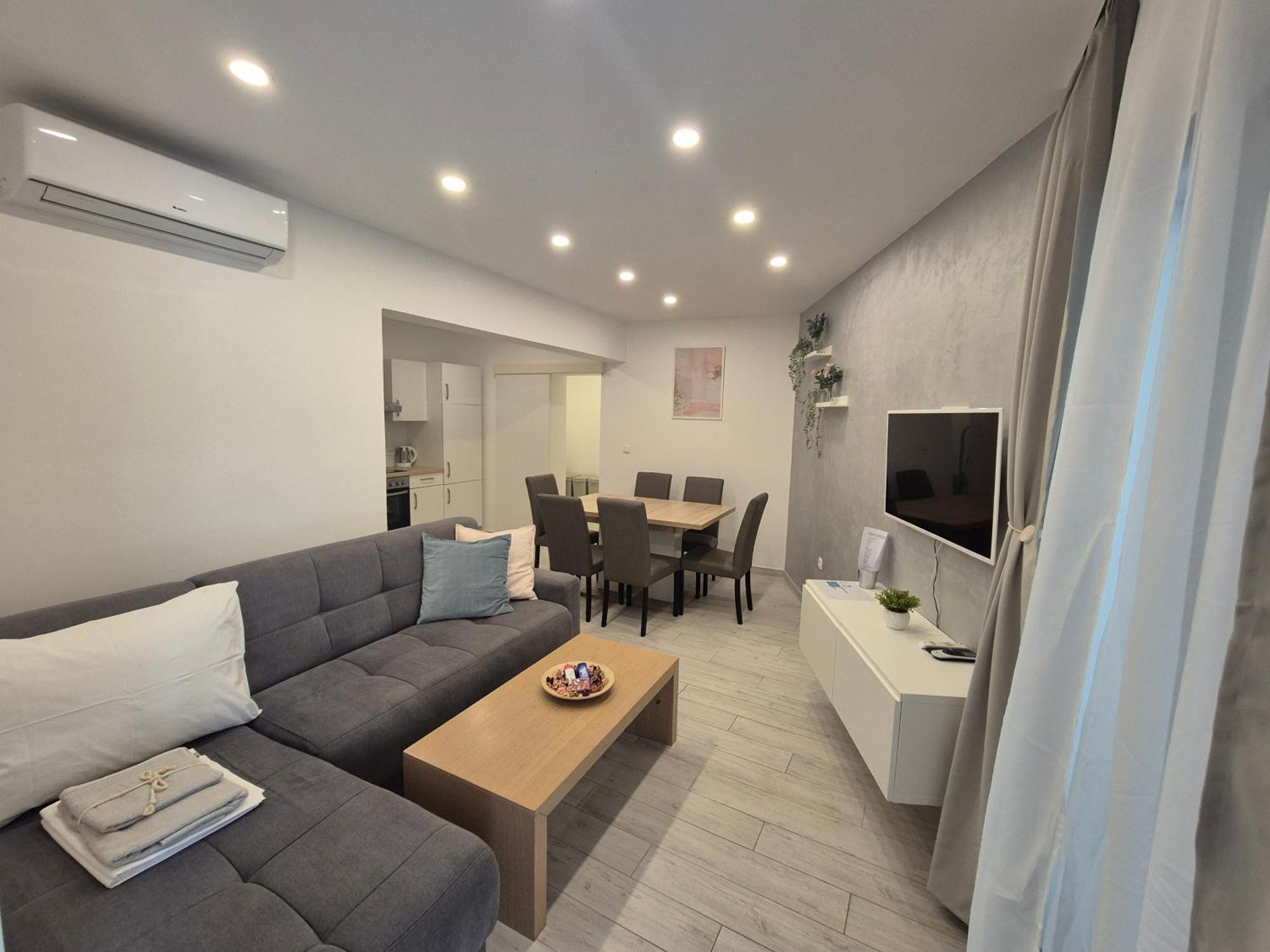 Apartment Rika Omiš Eksteriør bilde