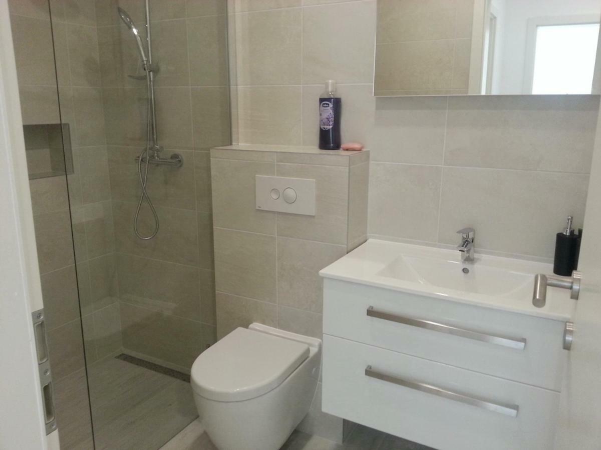 Apartment Rika Omiš Eksteriør bilde