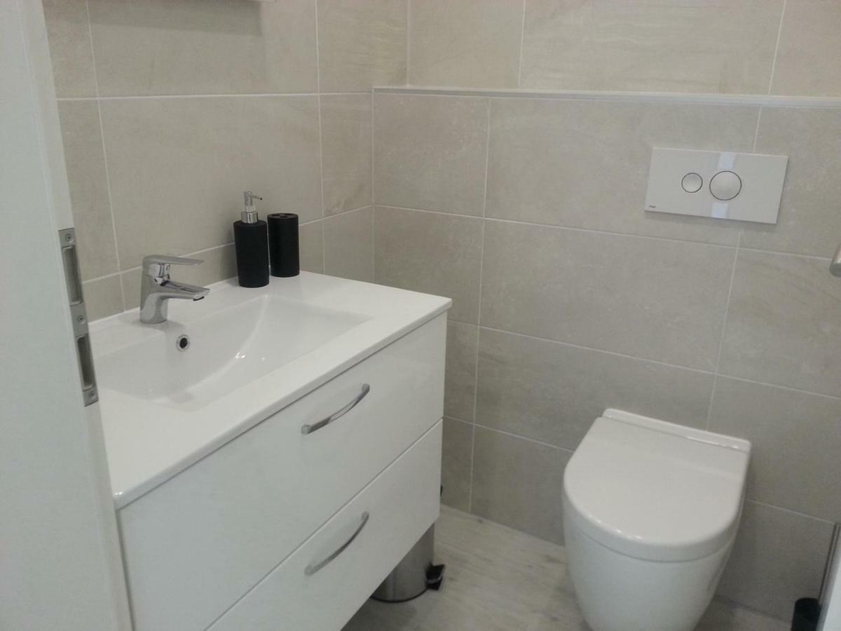 Apartment Rika Omiš Eksteriør bilde